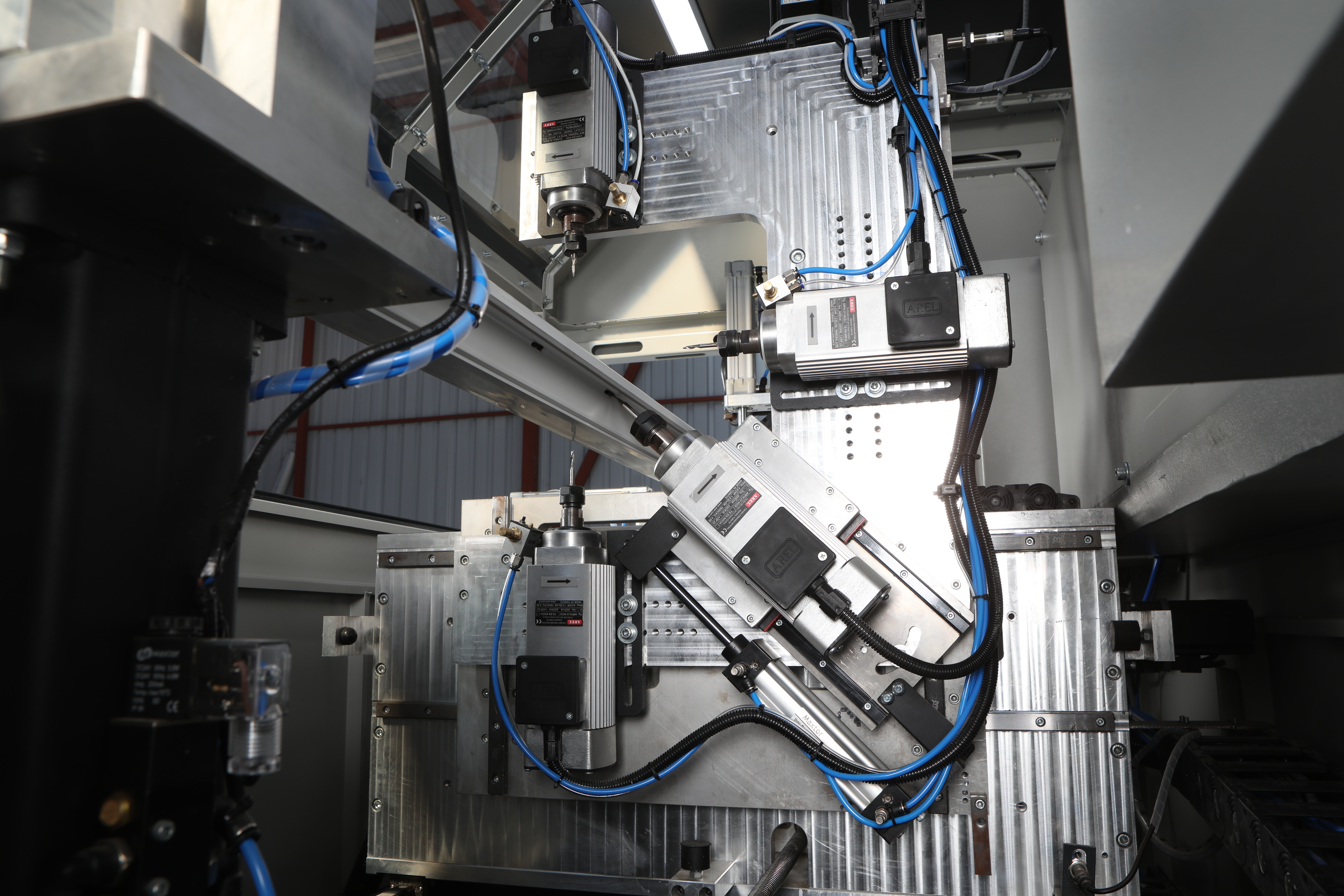 OST-500 Alüminyum ve PVC İşleme Su  Tahliye Makinasını Tanıttı